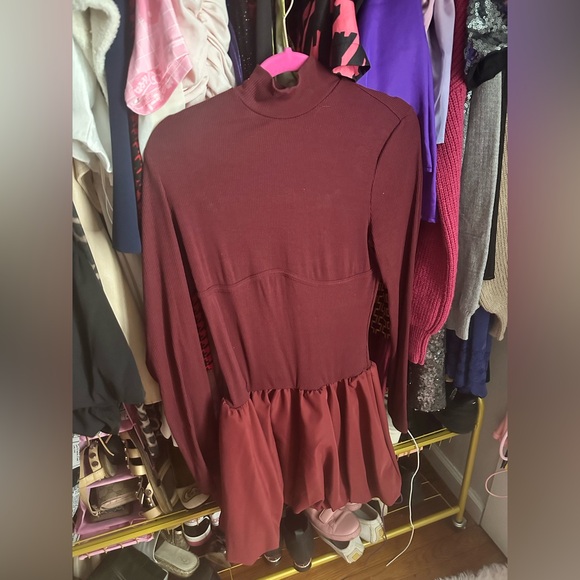💕 burgundy bubble dress - Picture 4 of 4